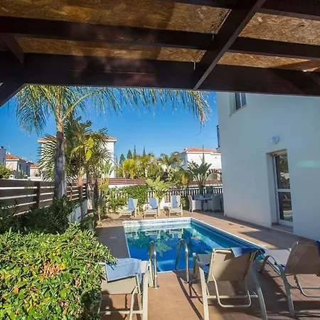 Your Dream Holiday With Private Pool In Protaras Most Exclusive Neighbourhood 1333 فيلة *