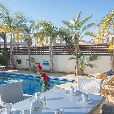 Your Dream Holiday With Private Pool In Protaras Most Exclusive Neighbourhood 1333 فيلة باراليمني