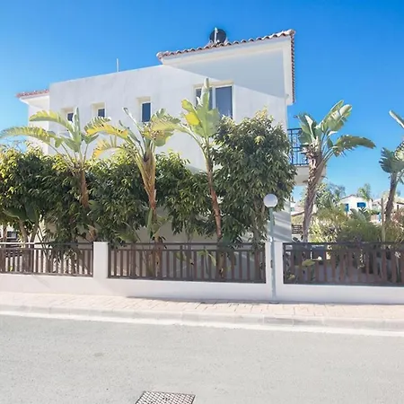 فيلة Your Dream Holiday With Private Pool In Protaras Most Exclusive Neighbourhood 1333 *